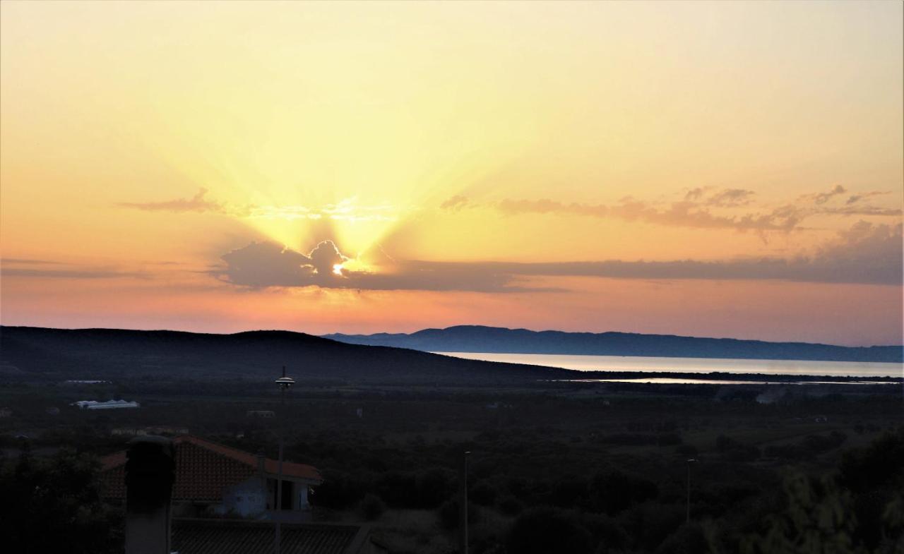 B&B Juniperus SantʼAnna Arresi Exterior foto